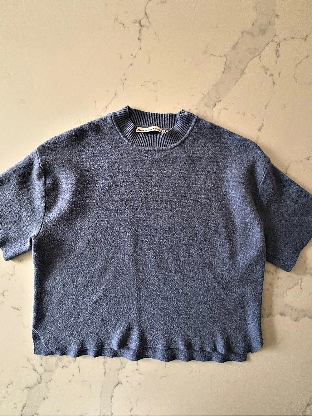 Abercrombie & Fitch blue short sleeve crew neck sweater